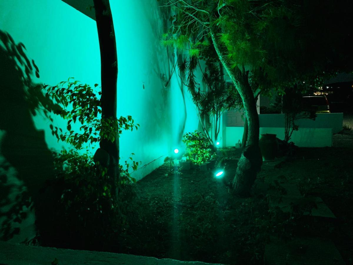 Angelica'S Deluxe Rooms In Adamas Exterior photo